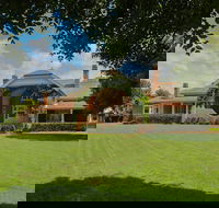 Petersons Guesthouse and Winery - Accommodation Mermaid Beach