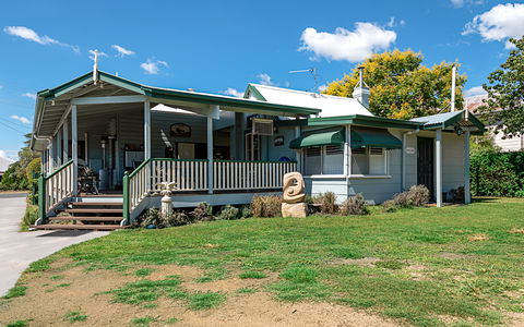 Pitstop Lodge B & B - Accommodation Mermaid Beach 2