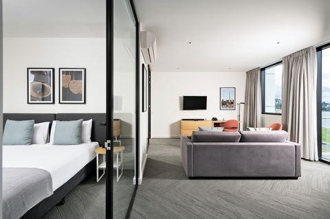 Quest South Perth Foreshore - Accommodation Mermaid Beach 2