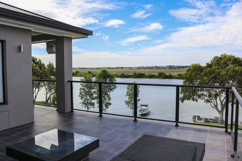 River Devine  White Sands Murray Bridge - Accommodation Mermaid Beach 0