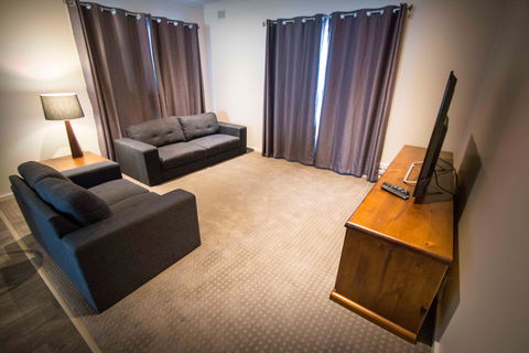 River View Rest - Accommodation Mermaid Beach 1