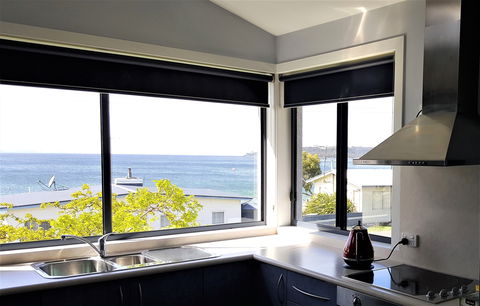 Rock Lobster - Accommodation Mermaid Beach 1