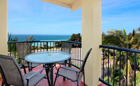 South Pacific Apartments - Accommodation Mermaid Beach 2