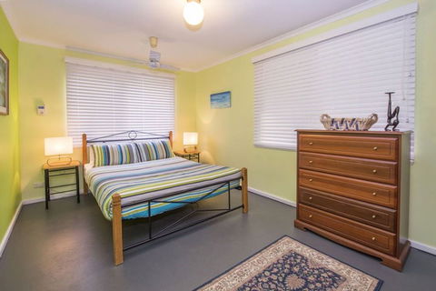 Swell Shack - Accommodation Mermaid Beach 1