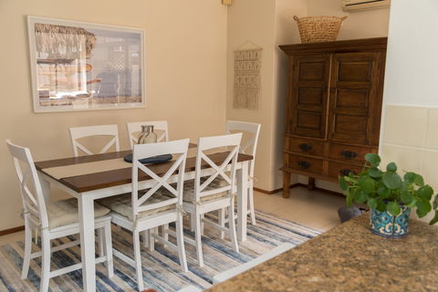 Taranaki Beach Unit - Accommodation Mermaid Beach 2