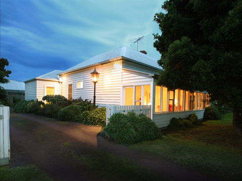 The Lonsdale Palms - Accommodation Mermaid Beach 0
