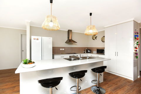 7 Morrison - Accommodation Mermaid Beach 2
