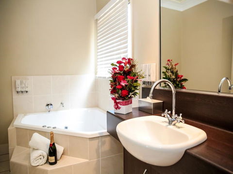 Best Western Bungil Creek Motel - Accommodation Mermaid Beach 1