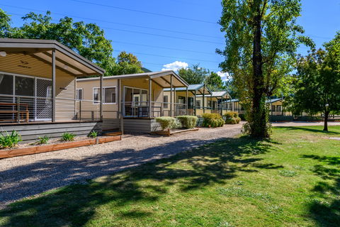 Bright Riverside Holiday Park - Accommodation Mermaid Beach 2