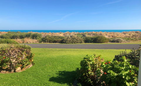 Calm Seas - Accommodation Mermaid Beach 1
