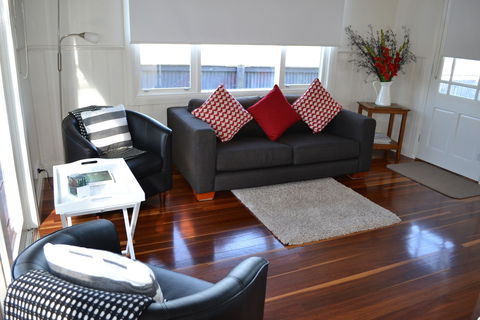 Calgary Accommodation & Killara Accommodation - Accommodation Mermaid Beach 2