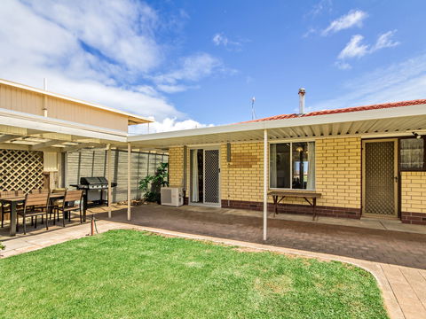 Century 21 SouthCoast: Sun And Sea - Accommodation Mermaid Beach 0