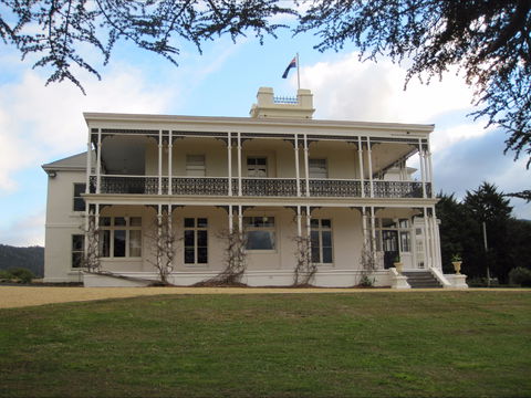 Claremont House - Accommodation Mermaid Beach 2