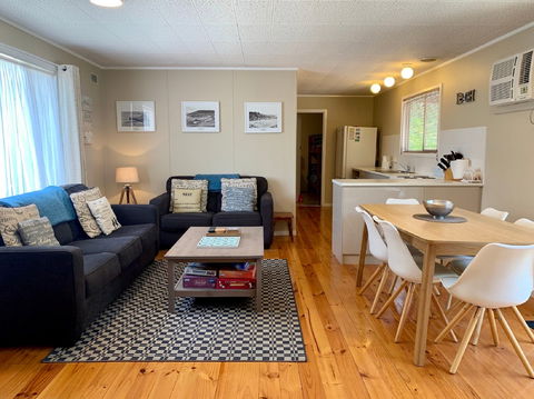 Crows Nest - Accommodation Mermaid Beach 1