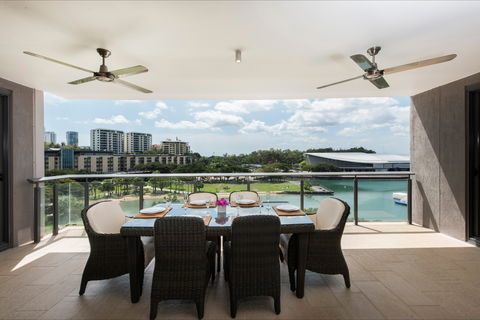 Darwin Waterfront Luxury Suites - Accommodation Mermaid Beach 0