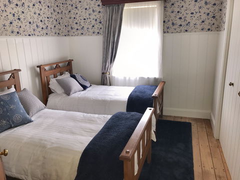Donovans Cottage - Accommodation Mermaid Beach 2
