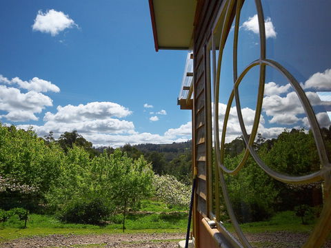 Elvenhome Farm Cottage - Accommodation Mermaid Beach 2