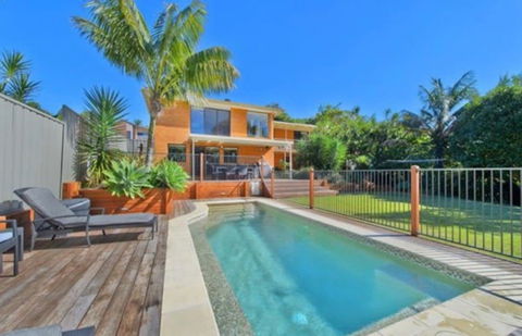 Flynns Beach Retreat - Accommodation Mermaid Beach 0