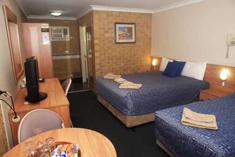 Forest Lodge Motor Inn And Restaurant - Accommodation Mermaid Beach 1