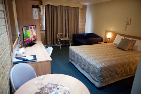 Forest Lodge Motor Inn And Restaurant - Accommodation Mermaid Beach 2
