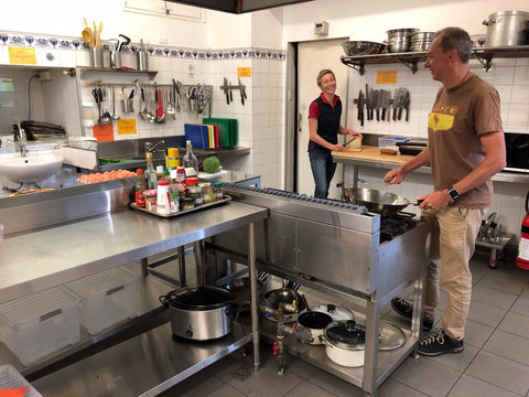 Glenella Guesthouse - Accommodation Mermaid Beach 2