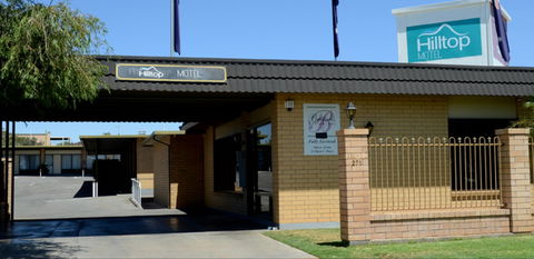 Hilltop Motel - Accommodation Mermaid Beach 0