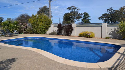 Kennedy Villas - Accommodation Mermaid Beach 1