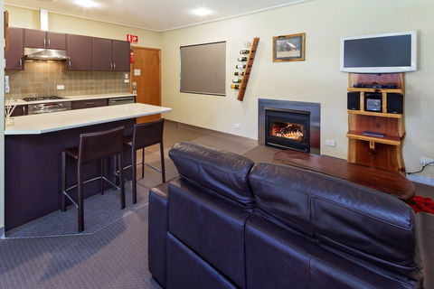Kickenback Studio - Accommodation Mermaid Beach 1