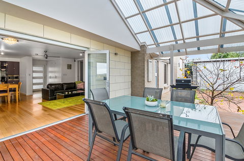 Limestone Coast Apartments - Accommodation Mermaid Beach 0