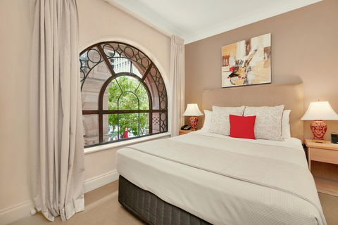 Manor Apartment Hotel - Accommodation Mermaid Beach 1