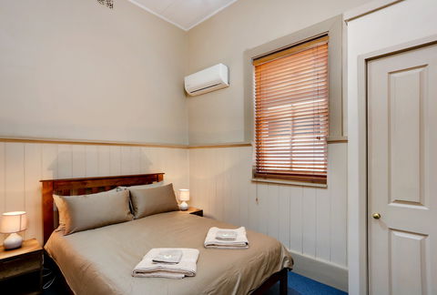 McCulloch's Rest - Accommodation Mermaid Beach 1