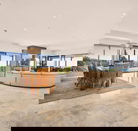 Mont Sapphire Luxury Retreat - Accommodation Mermaid Beach