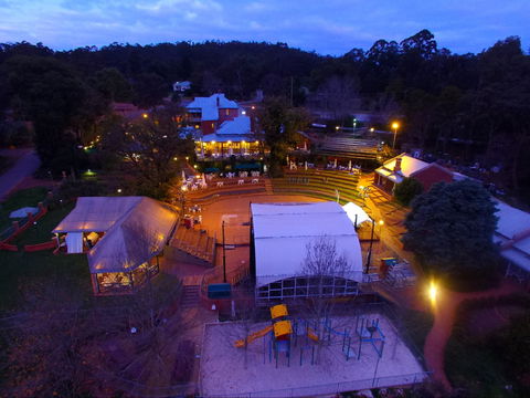 Mundaring Weir Hotel - Accommodation Mermaid Beach 1