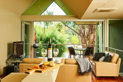 No. 6 Luxury Private Haven - Accommodation Mermaid Beach 1