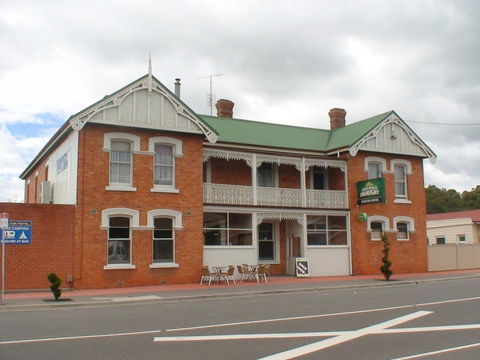 Railton Hotel - Accommodation Mermaid Beach 0