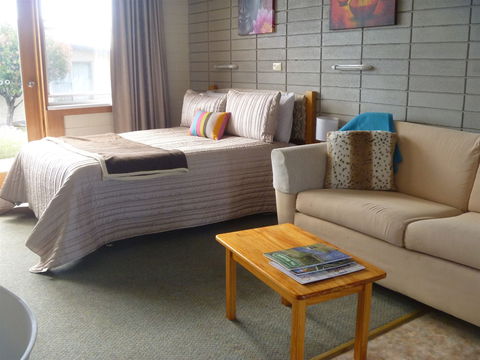 Scamander On The Beach - Accommodation Mermaid Beach 2
