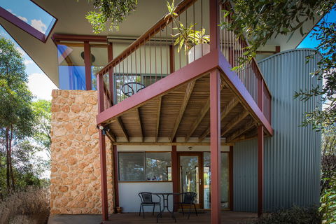 Sellicks Chills - Vineyard Retreats - Accommodation Mermaid Beach 0