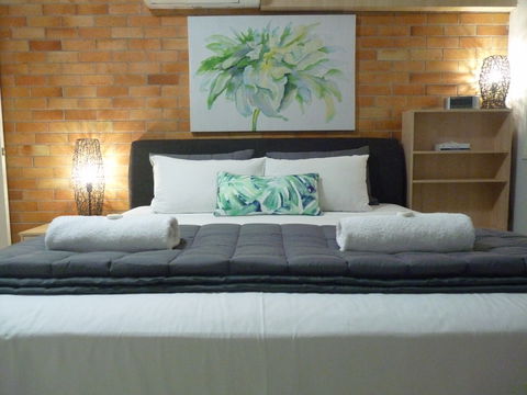 Sunseeker Motel - Accommodation Mermaid Beach 0