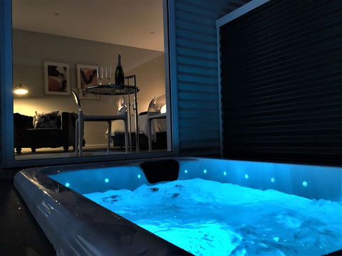 The Nest - Accommodation Mermaid Beach 1