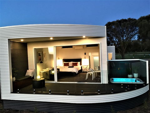 The Nest - Accommodation Mermaid Beach 2