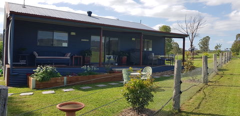 The Wattle Lodge - Accommodation Mermaid Beach 0