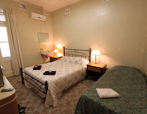 The Central Hotel Cootamundra - Accommodation Mermaid Beach 1