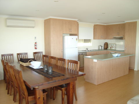 The Ozzie Oyster - Accommodation Mermaid Beach 1