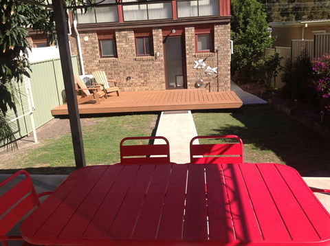 The Retreat On Matthew - Accommodation Mermaid Beach 2