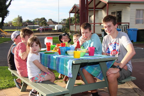 Warrnambool Holiday Park And Motel - Accommodation Mermaid Beach 0