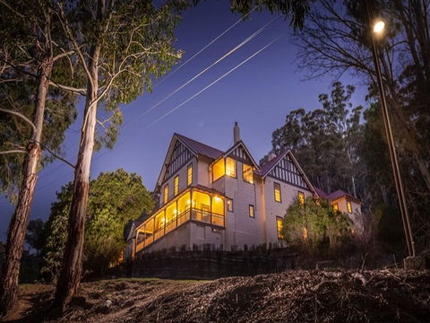 Yarrangobilly Caves House: Guest Rooms - Accommodation Mermaid Beach 0