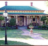 Tara House Bed and Breakfast - Accommodation Mermaid Beach