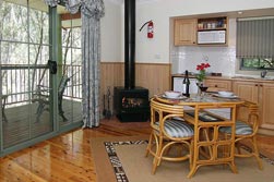 Eagle Hammer Cottages - Accommodation Mermaid Beach 5