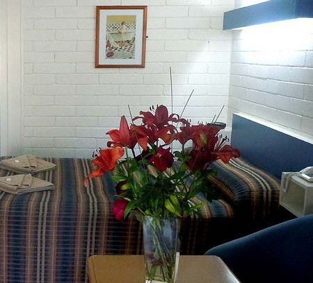 Central Highlands Motor Inn - Accommodation Mermaid Beach 2
