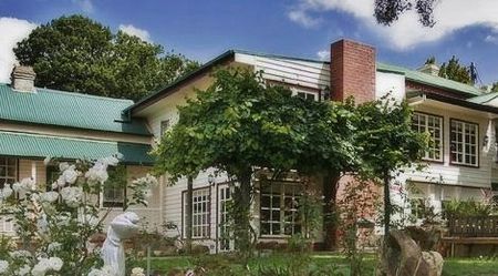Forest Edge Country House - Accommodation Mermaid Beach 1